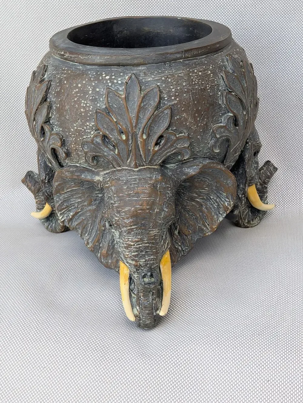 3 Elephant Head Candle Plant Vase Holder Beautiful